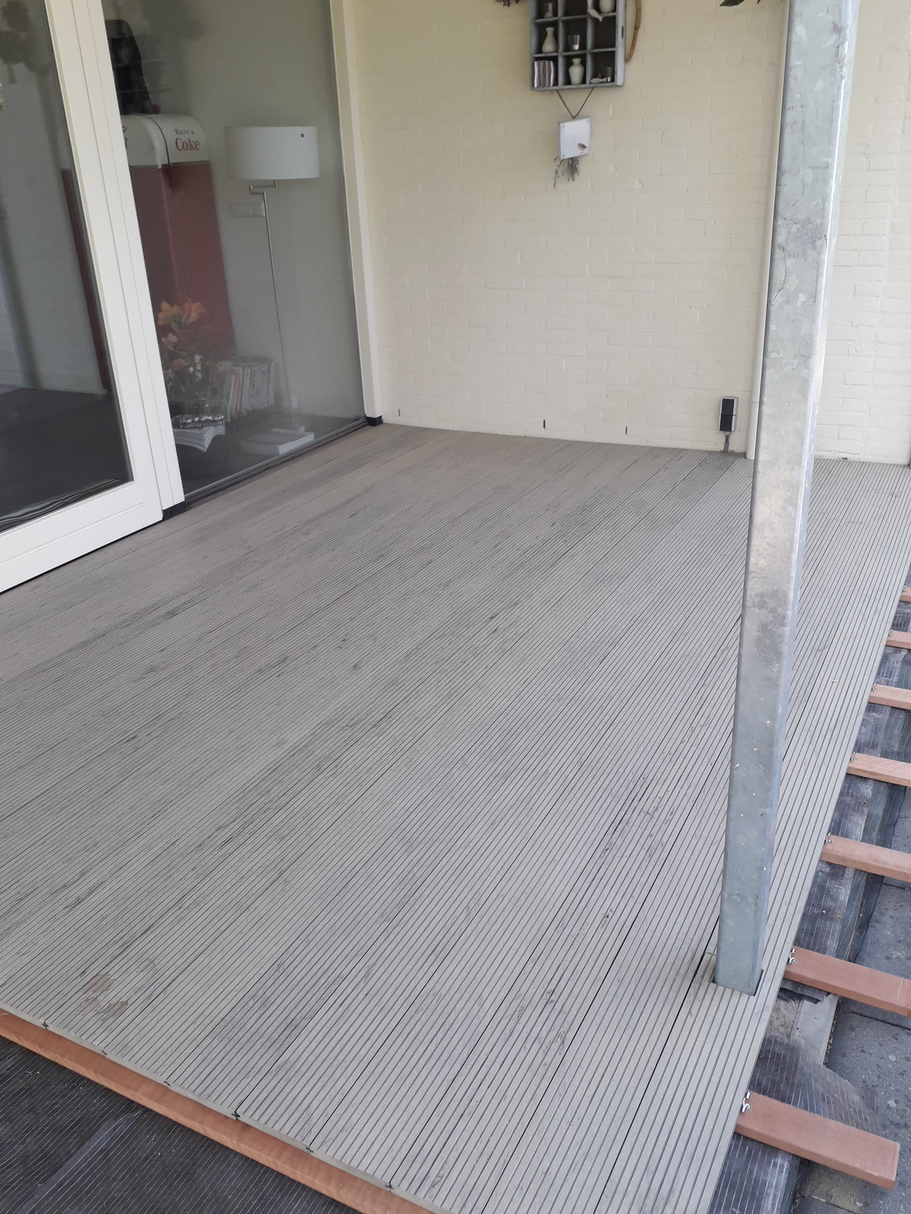 Schroefloze vlonder leggen in Dieren